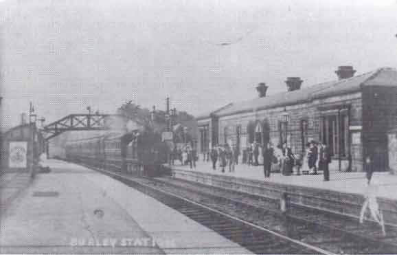 Burley in Wharfedale Railway Station c1910.