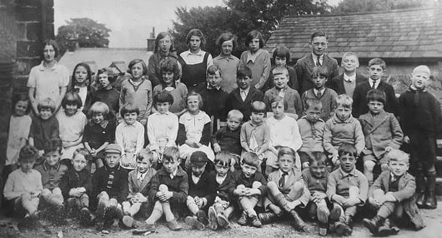1935 Burley Woodhead school - 44 pupils.