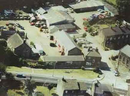1983 Jake Wright Land Rover & Guzdek's, Burley in Wharfedale.