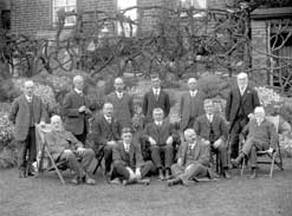 1913 John Kirby Smith photograph of local councillors.
